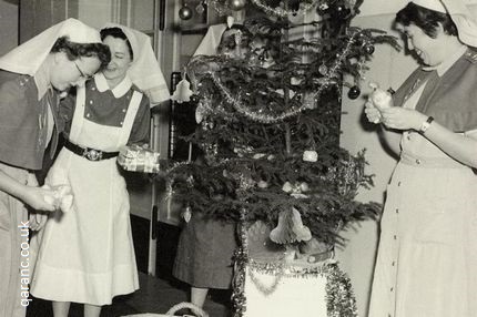 decorating christmas tree bmh iserlohn 1958
