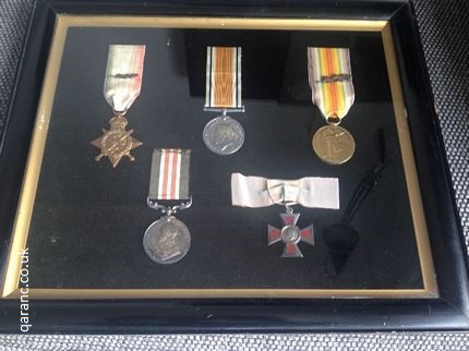 world war one medals in display case
