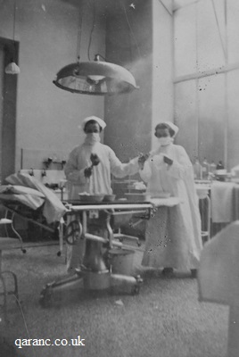 Black white photo operating theatre