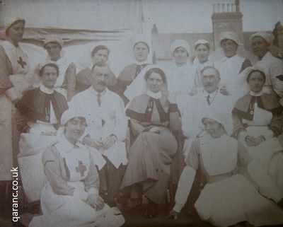 group photo WWI vad doctors qaimnsr nursing sisters